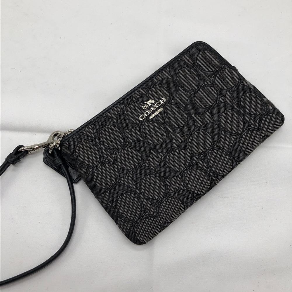 Coach classic corner zip wristlet